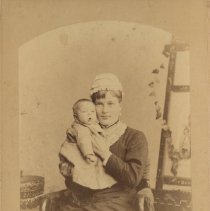 Ida May Roblin Harding with Baby Susan