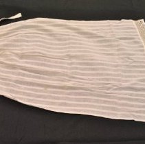 2014.28.02 Apron Reverse