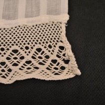 2014.28.02 Tatting Border