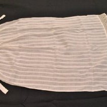 2014.28.02 Apron Front