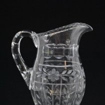 2017.26.18 Pitcher 3