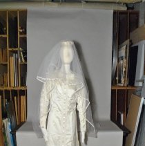 2018.07.01.02 Front Of Veil Full