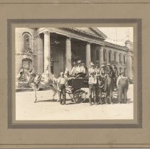 Old Boys' Club in front of Kingston City Hall