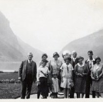 Goldsmith Family, Banff