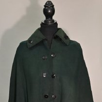 975.c187 - Front Of Cape