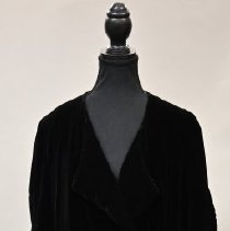 68.c76 - Front Of Coat