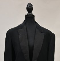 73.c205b - Front Of Jacket