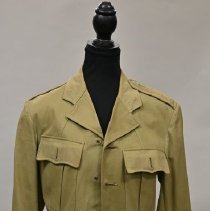 976.c211a - Front Of Tunic