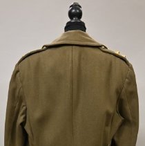 976.c48 - Back Of Jacket