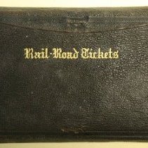 C12.544 Card Case