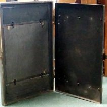 C16.007-2 Sign Interior