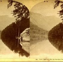Echo Lake overlooking Mount Lafayette