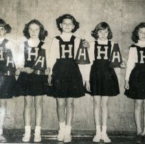 Haven School Cheerleaders, 1950