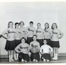Haven School Cheerleaders, 1956/57