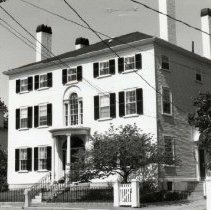 152 Middle Street, Portsmouth Historic District Survey