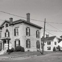 439 Middle Street, Portsmouth Historic District Survey