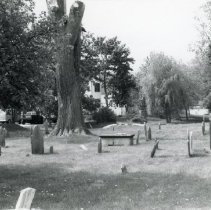 Pleasant Street Cemetery, Portsmouth Historic District Survey