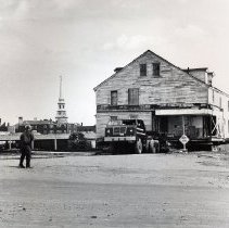 Relocating the Wentworth-Winebaum House