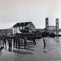 Relocating the Wentworth-Winebaum House