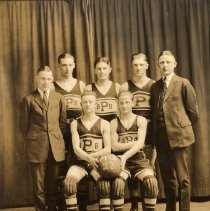 Portsmouth High School Basketball Team, 1923