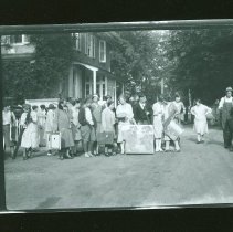 Art students in road