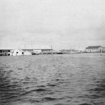 2015-003-011-b-939.jpg - Maud Street Fish Dock