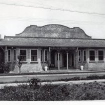 2015-003-011-d-677.jpg - Woman_s Club