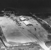 2015-003-011-e-026.jpg - Burnt Store Marina Fish meal place for pet food