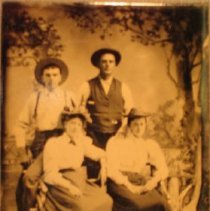 Wm Wood & Pinney girls