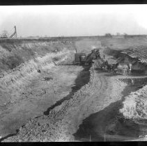 Northeast Plant. Steam shovel excavation. Battery A looking north. Contract 20.