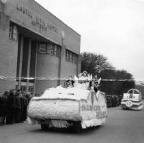 March 8 , 1941 Parade103