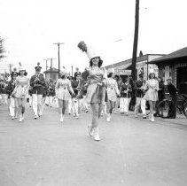 March 8 , 1941 Parade110