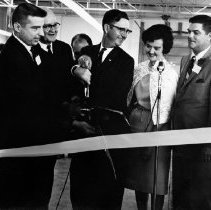 Ribbon Cutting Mayor Scott Second From Left152