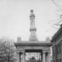 Confederate Monument Jones Co Courthouse131