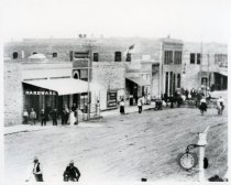 Early Street Scene, Sheridan Ave.