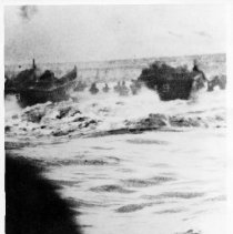 7th Division conducts amphibious training at Fort Ord, 1942