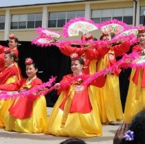 Korean Fan Dance Team Performs at Language Day 2009