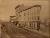 Flat Iron Bldg., Main St.