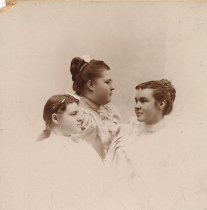 photograph ofGrace, Rachele and Mary Phillips ; daughters of James Phillips