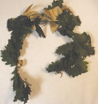 Oak Garland