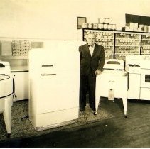 White Appliance Store in Leonard