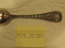 1938.02.001 Back Closeup