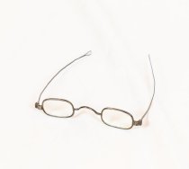 Eyeglasses