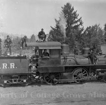 Soldiers posed on The Texas