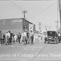Salem Cherrians in parade on Main Steet