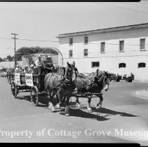 Centennial Committee parade entry