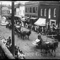 Crowd gathered for parade on Main St.