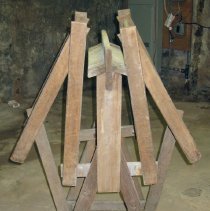 Foldable wooden washstand - two stands with support for a wringer