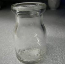 Gardiner's Dairy 1/4 pint cream bottle
