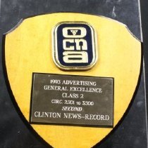 Frontview of the plaque